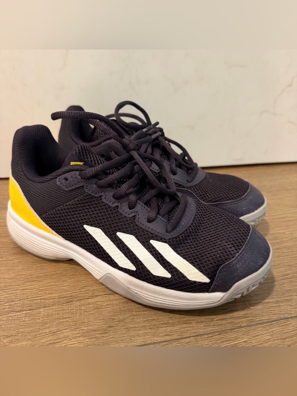 adidas courflash junior tenis shoes ,Kids Navy, White & Yellow court sneakers,4